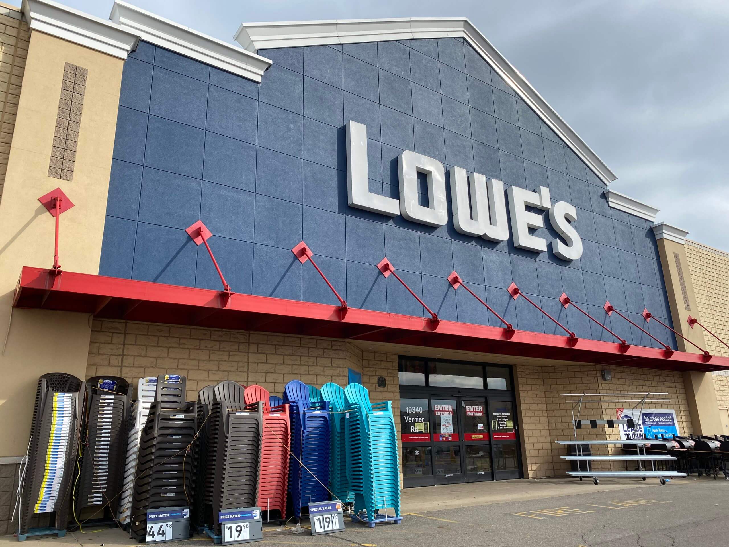 about lowes
