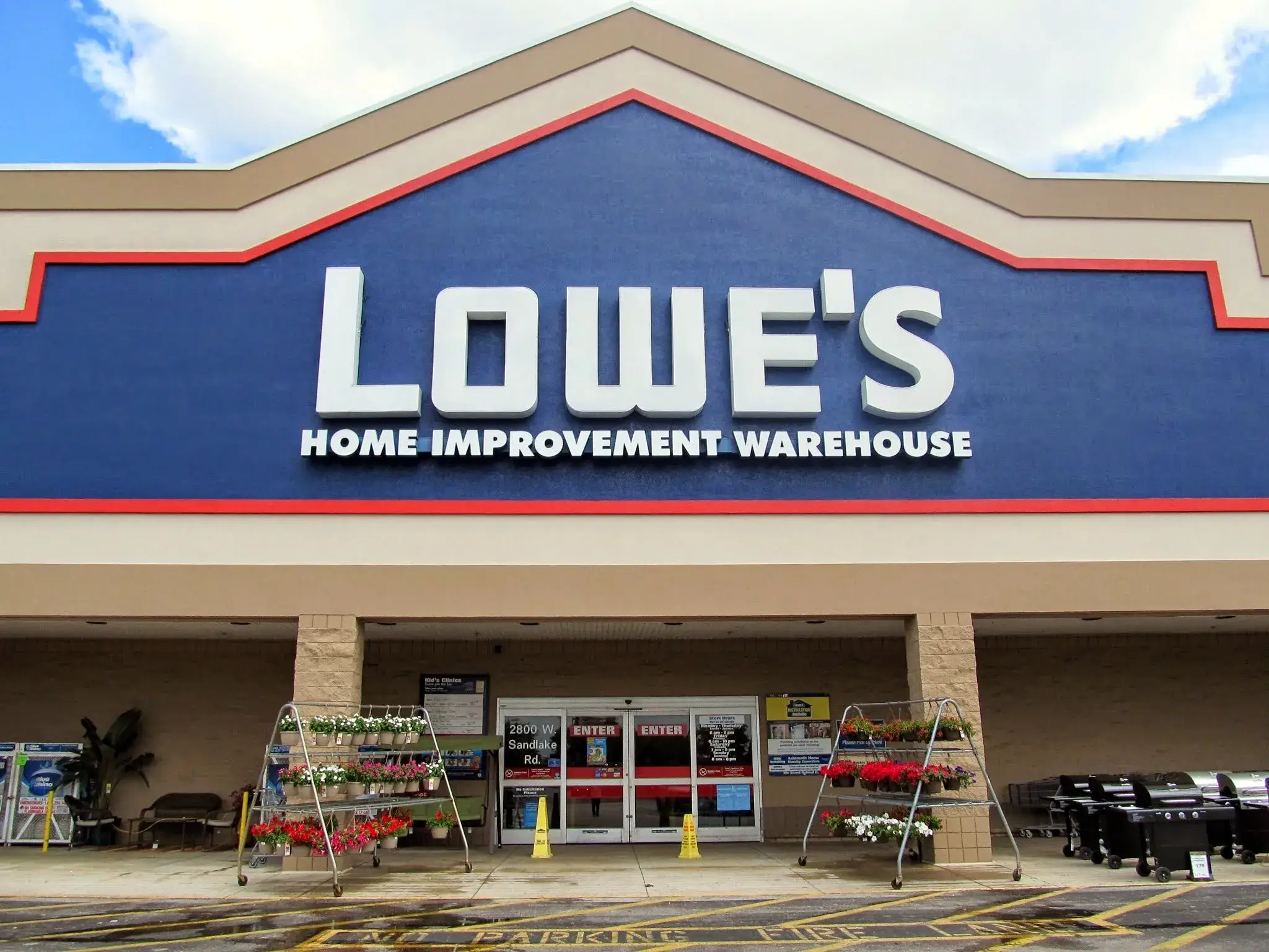 what is lowes